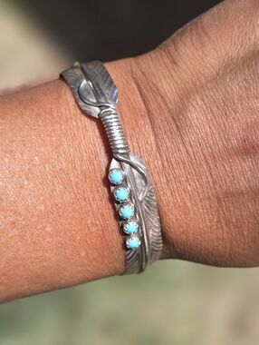 Native American Navajo handmade sterling silver feather Sleeping Beauty turquois